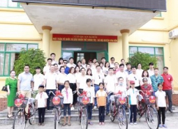 PTI Hà Nội: Lớp CEO 125 tổ chức chương trình thiện nguyện tại huyện đảo Vân Đồn, Quảng Ninh  - Sống ý nghĩa là biết sẻ chia