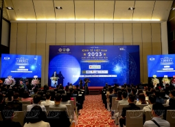 Hội thảo “Kinh tế Việt Nam 2023- SMES Đối diện và vượt bão”
