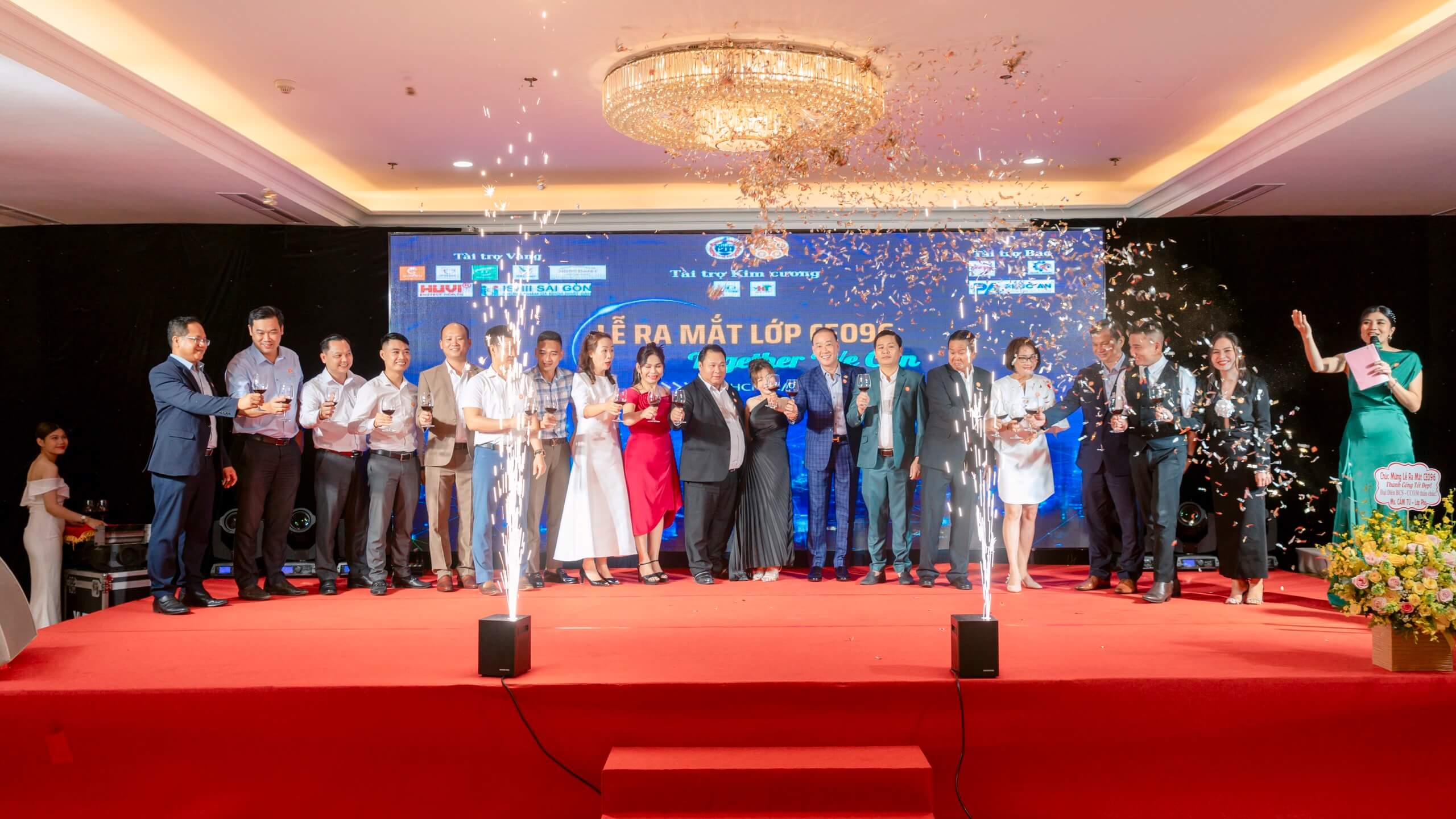 PTI HCM: LỄ RA MẮT LỚP CEO 96 – “TOGETHER WE CAN” 2 CEO96.5