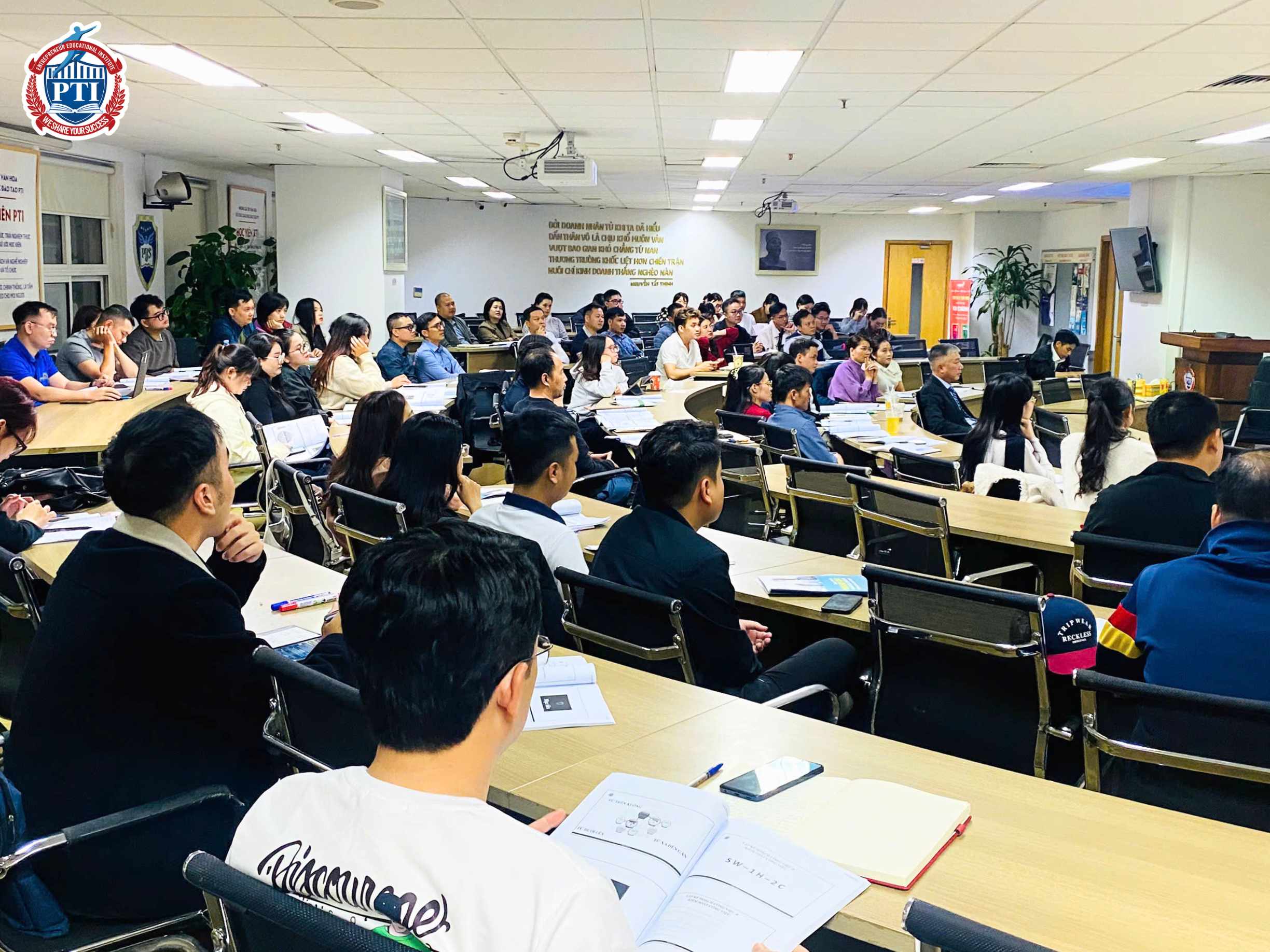 PTI Hà Nội: khai giảng khóa “MMM - Năng lực quản trị cho quản lý cấp ...