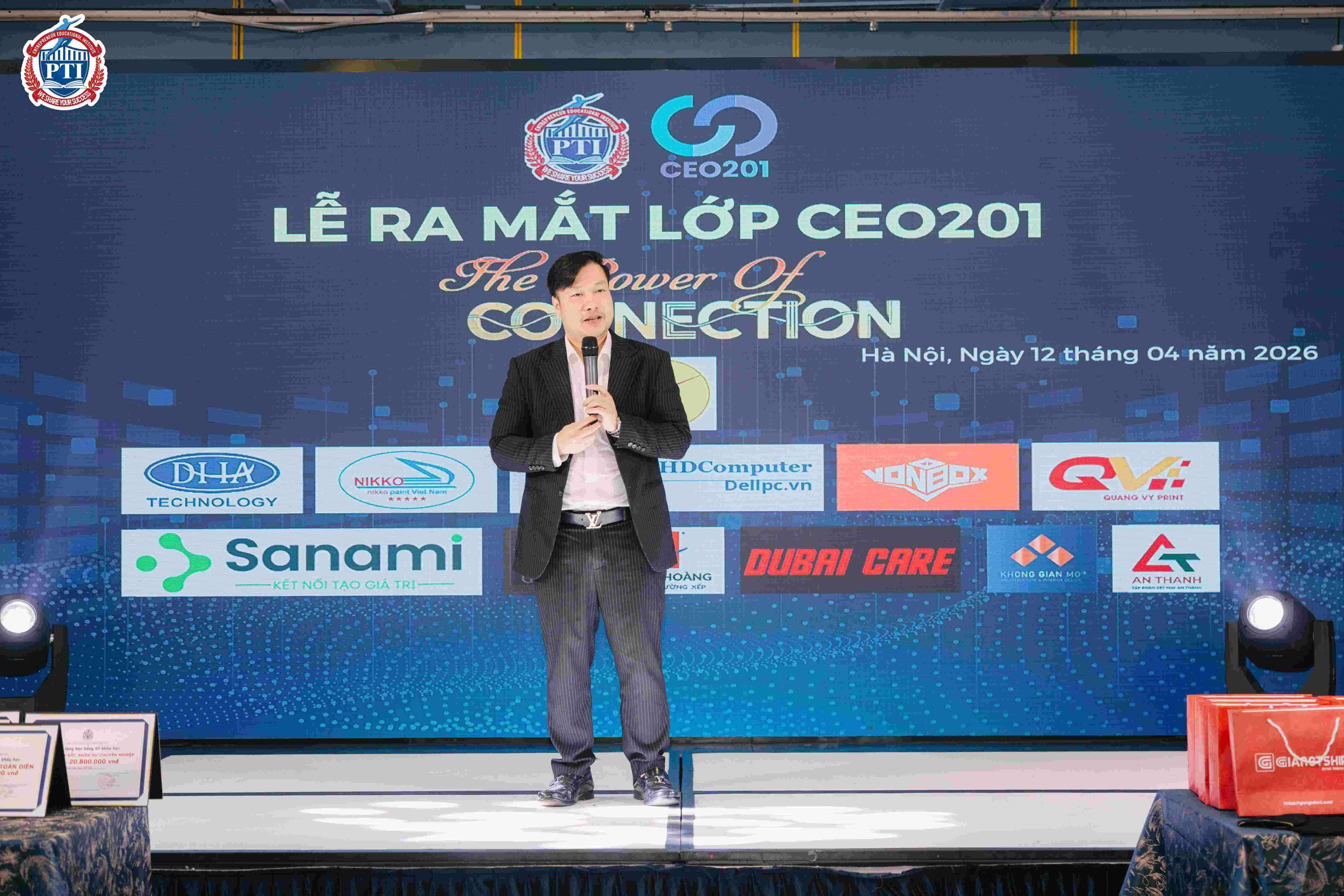 PTI Hà Nội: Lễ ra mắt lớp “CEO – Giám đốc Điều hành chuyên nghiệp” K201 - The power of connection 2 1