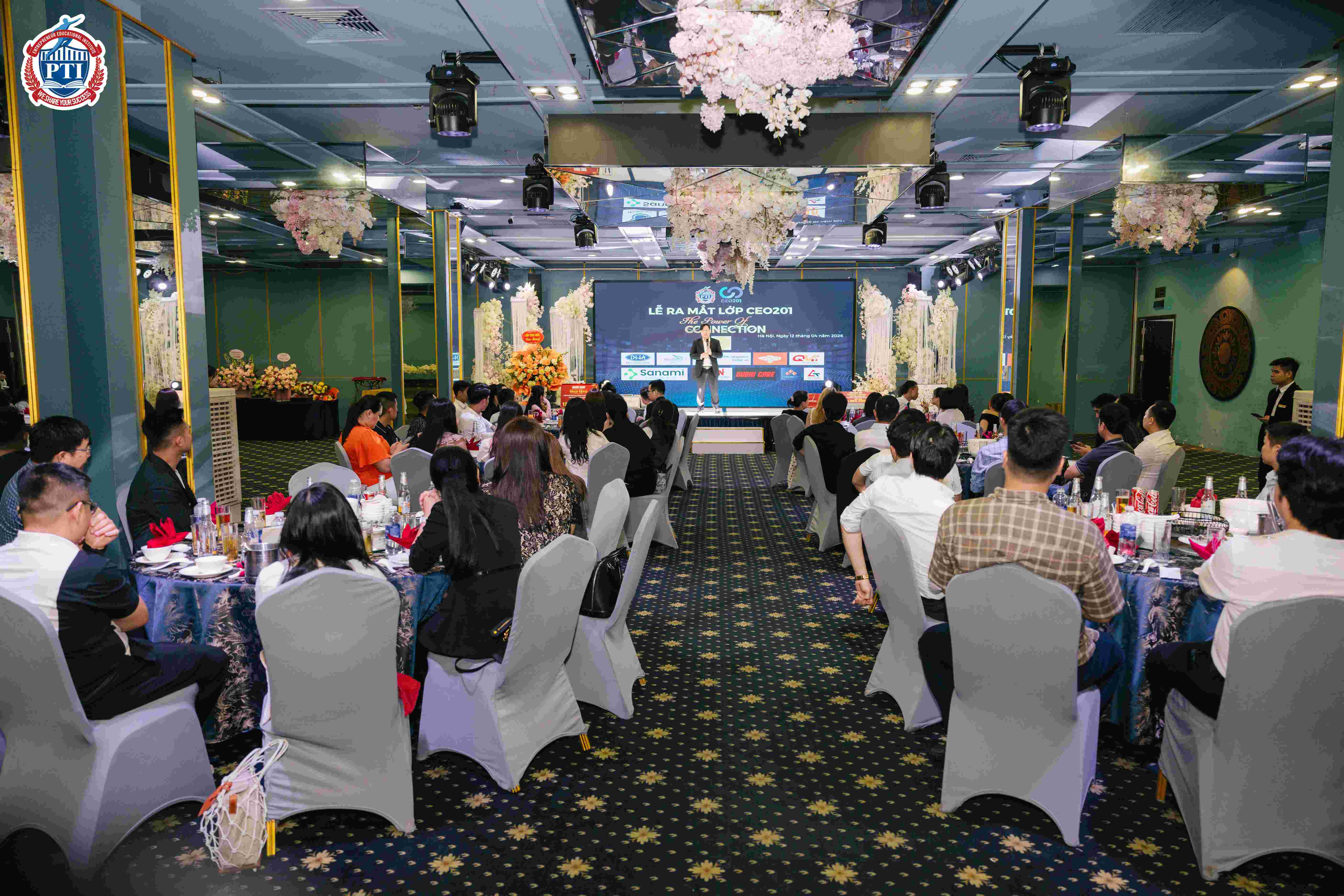 PTI Hà Nội: Lễ ra mắt lớp “CEO – Giám đốc Điều hành chuyên nghiệp” K201 - The power of connection 3 2