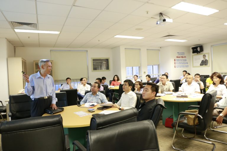 Chuyên gia Trương Đình Tuyển chia sẻ những thách thức và cơ hội của các doanh nghiệp Việt Nam trong CPTPP.